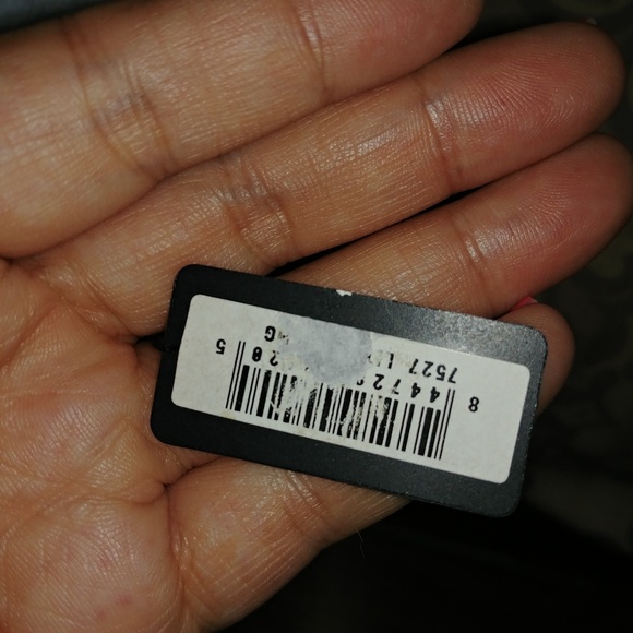 Annaleece by Devries Stingray Necklace - Picture 8 of 13